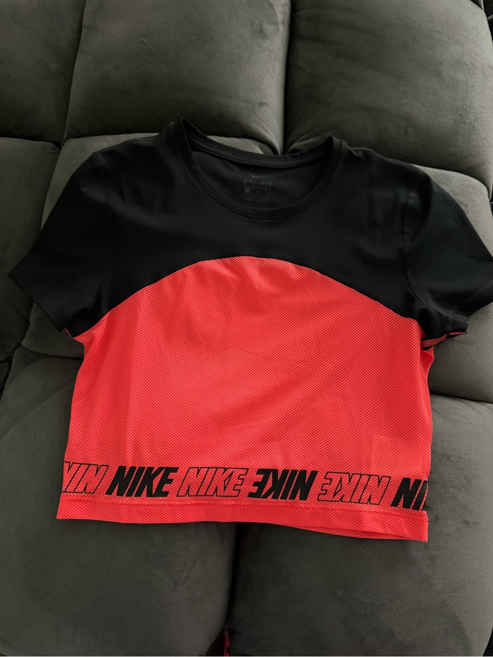 Nike women  Dri-FIT Athletic Crop Top
